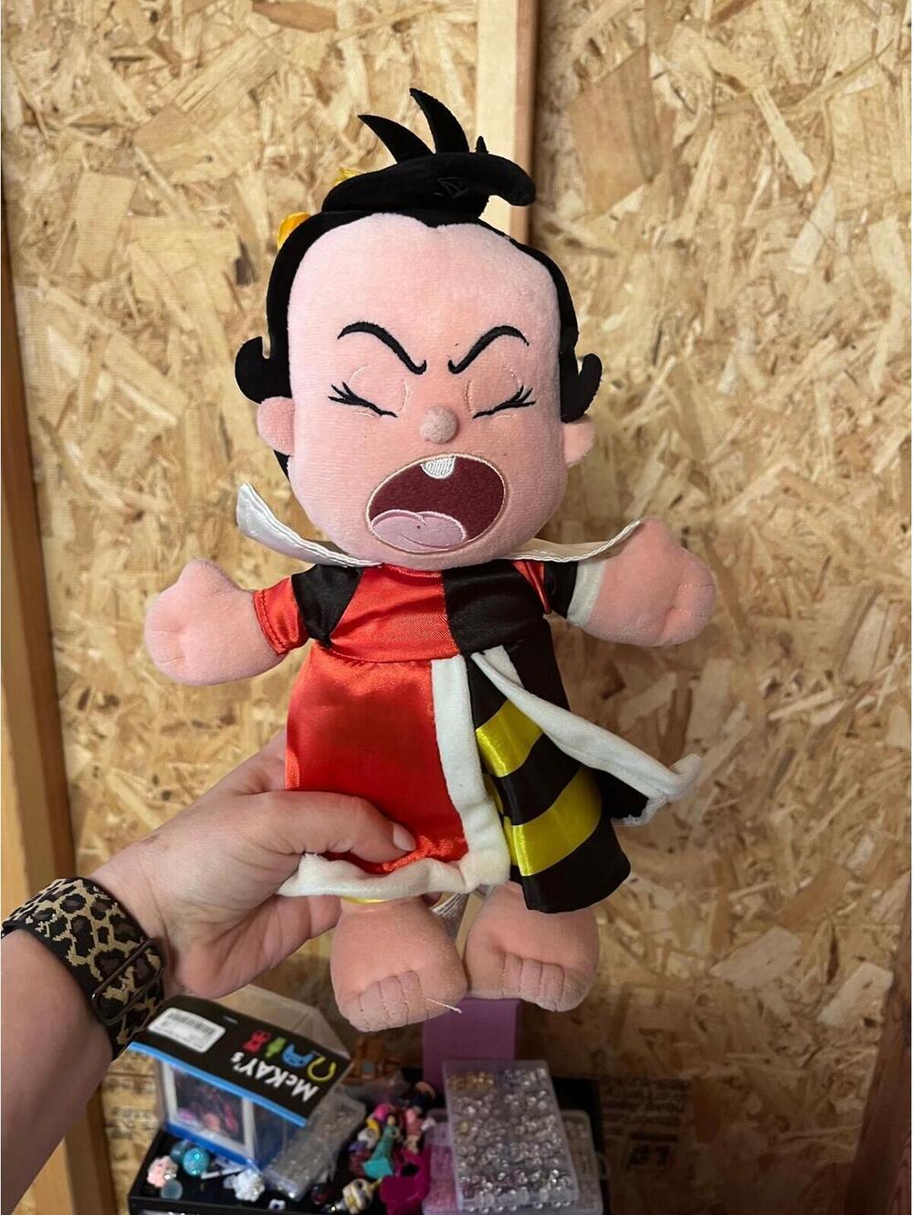 Disney Baby Queen of Hearts - 12
